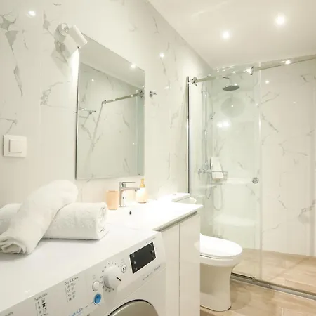 Apartment Arieni Places