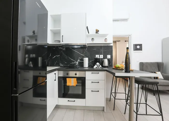 Apartamento Arieni Places